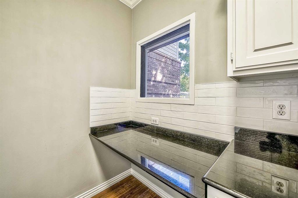2524 Preston Road, #105