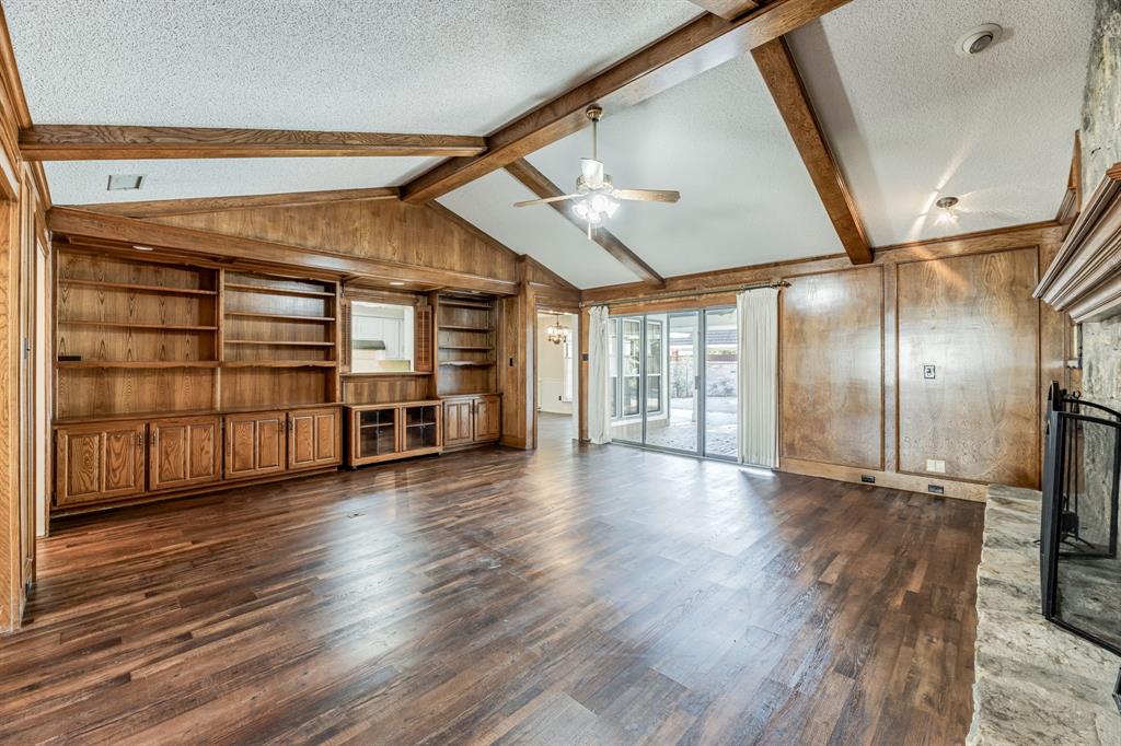 2002 Shadow Ridge Drive
