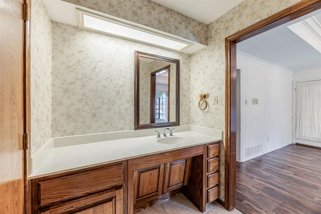 2002 Shadow Ridge Drive