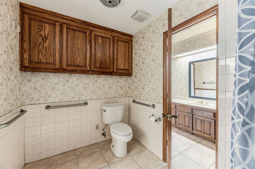2002 Shadow Ridge Drive