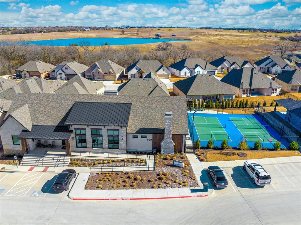 926 Sendera Lane