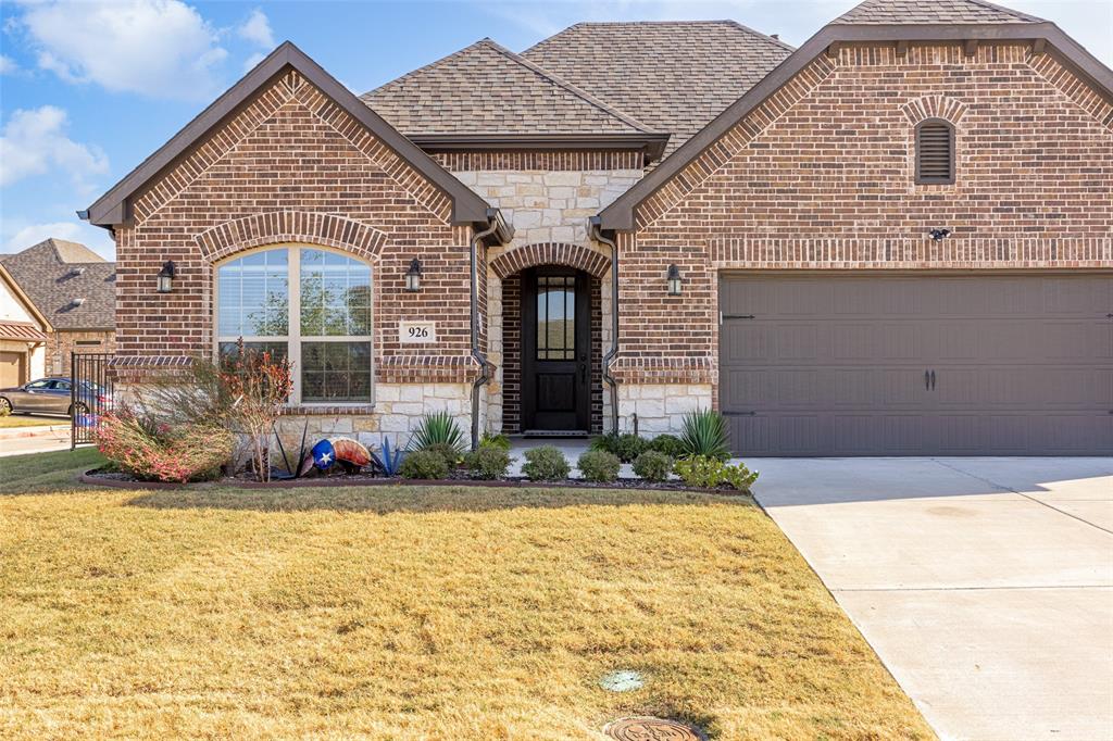 926 Sendera Lane