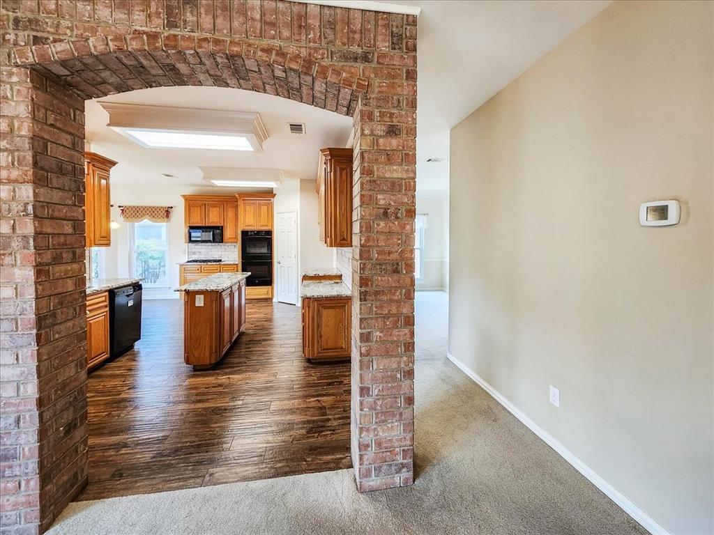 2407 Hedgeapple Drive