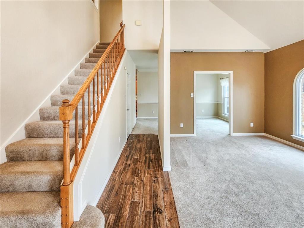 2407 Hedgeapple Drive