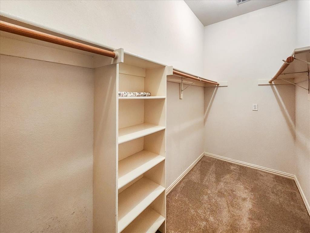 2407 Hedgeapple Drive