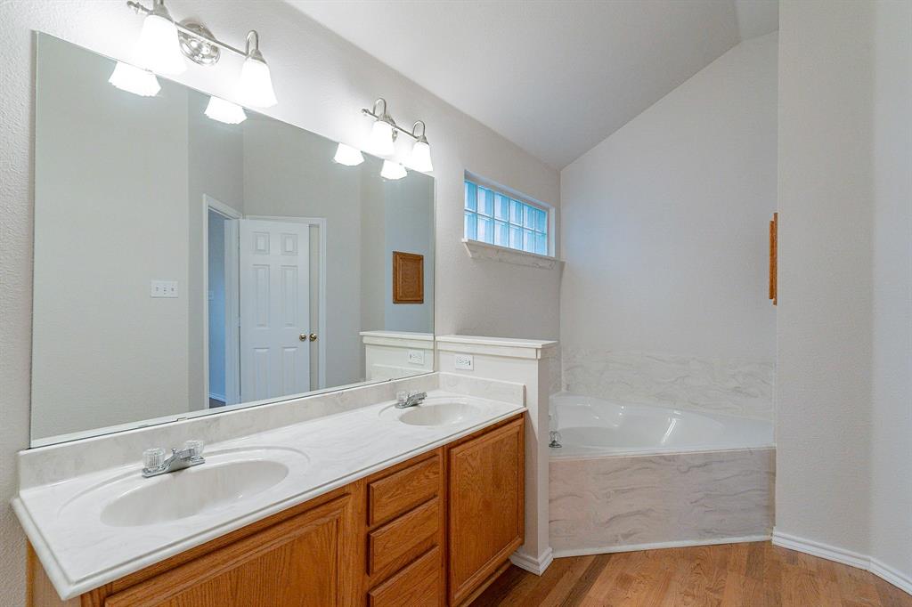5920 Sagebrush Trail