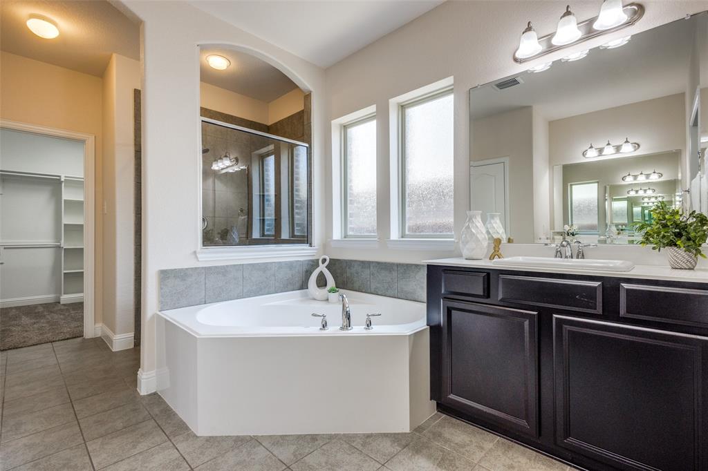 1400 Nacogdoches Trail