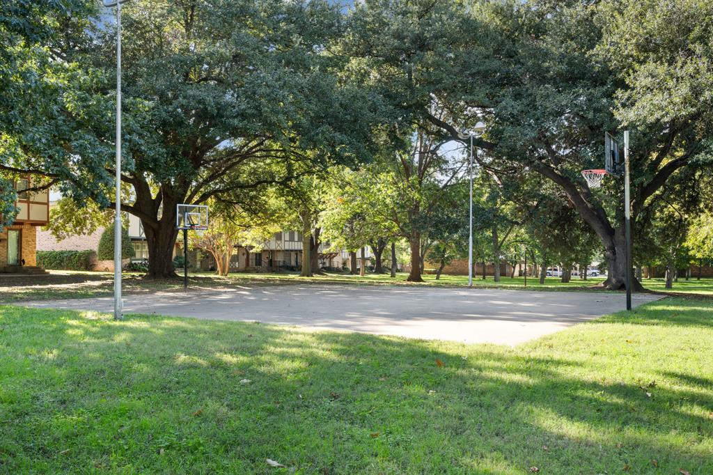 228 Westview Terrace