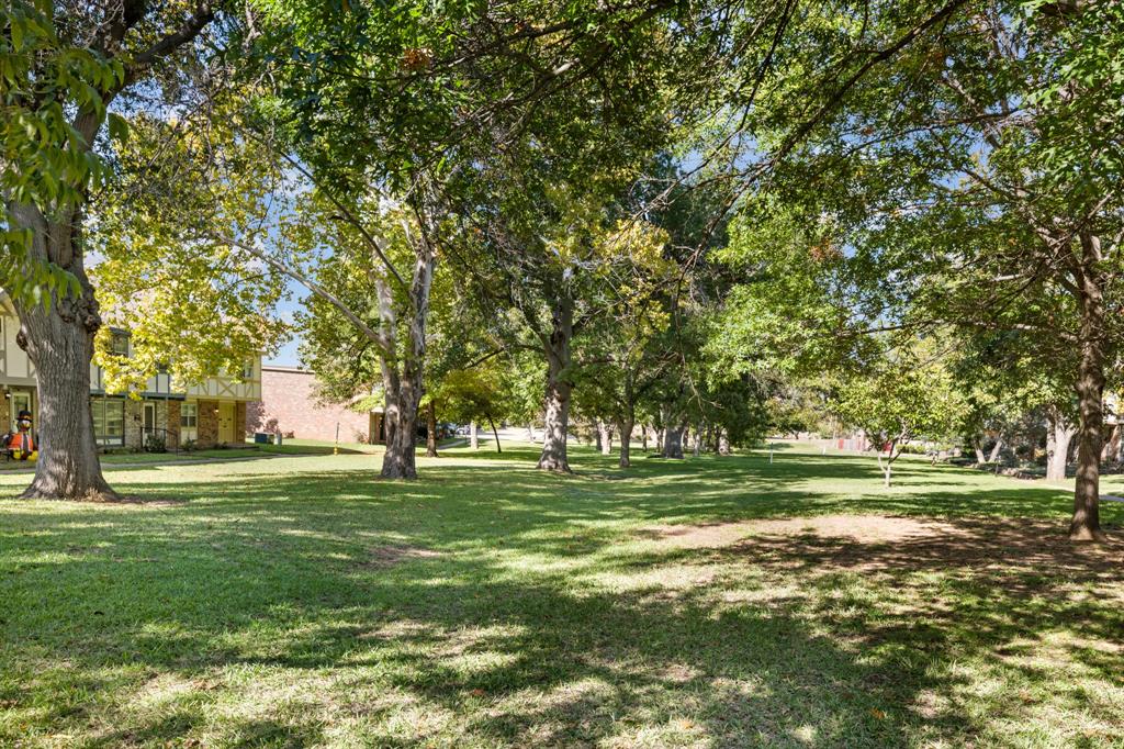 228 Westview Terrace