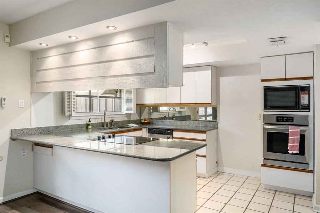228 Westview Terrace