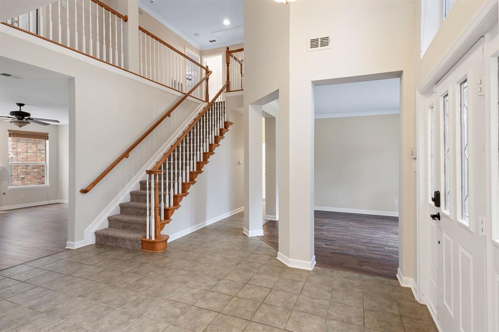 7213 Fair Valley Way