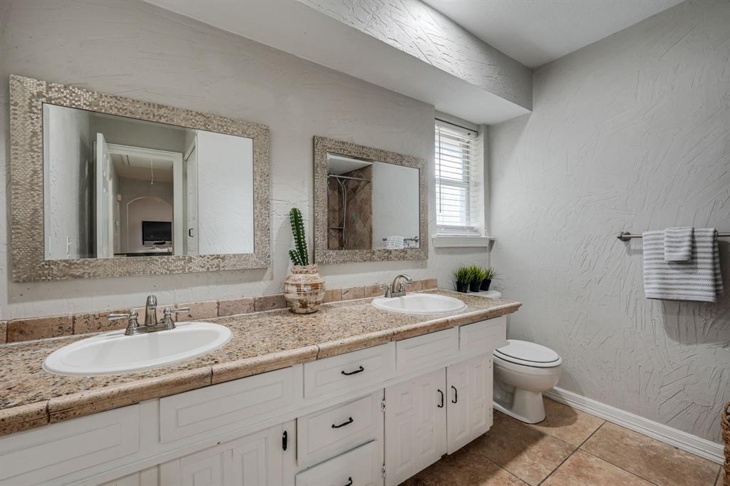 1105 Desco Drive