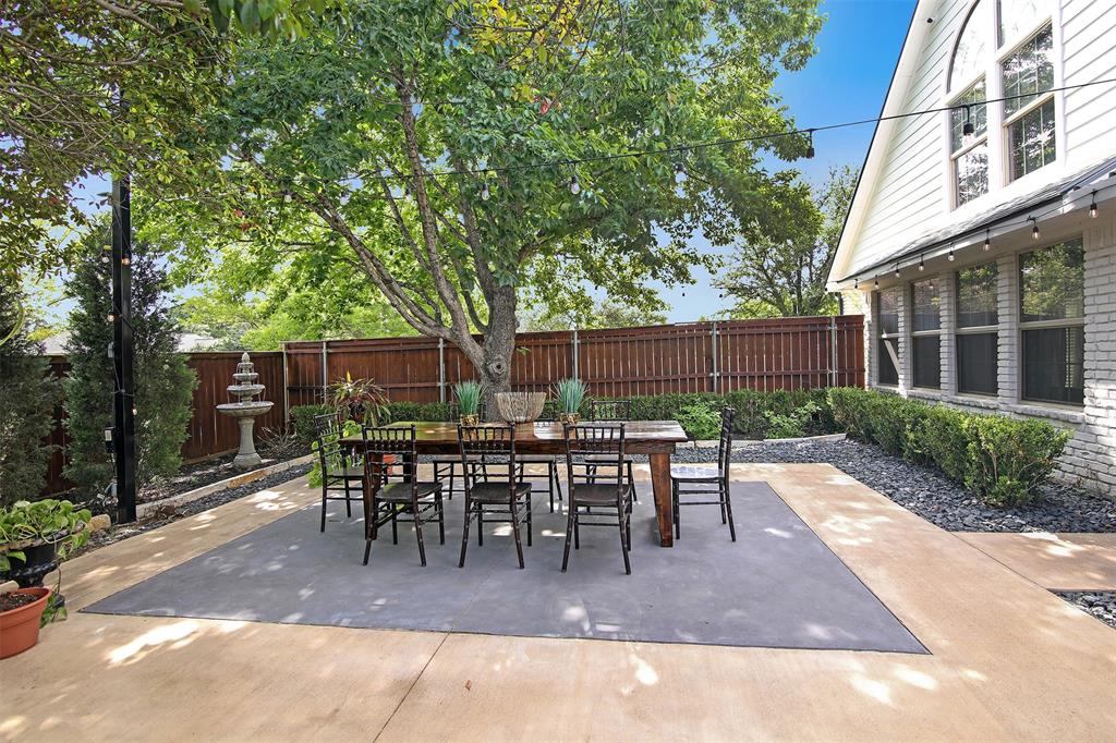 16340 Redbud