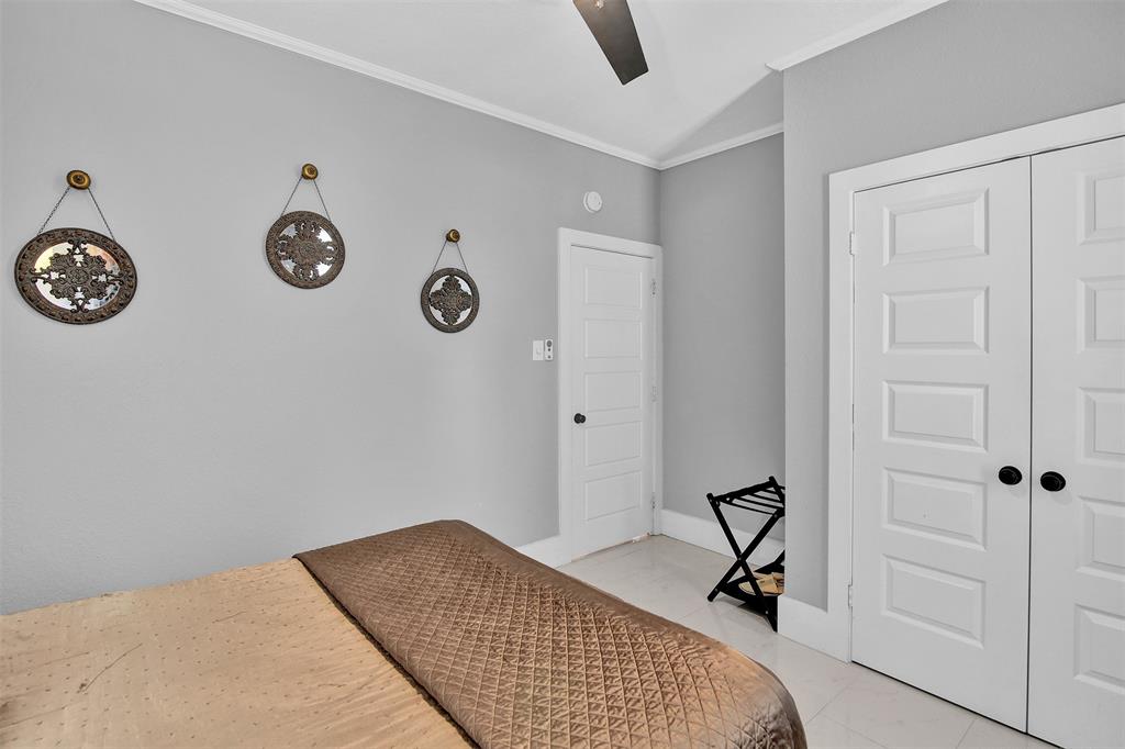 16340 Redbud
