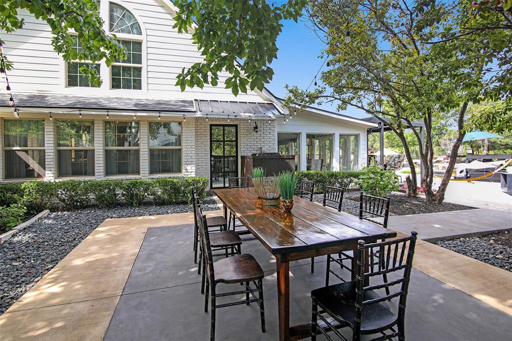 16340 Redbud
