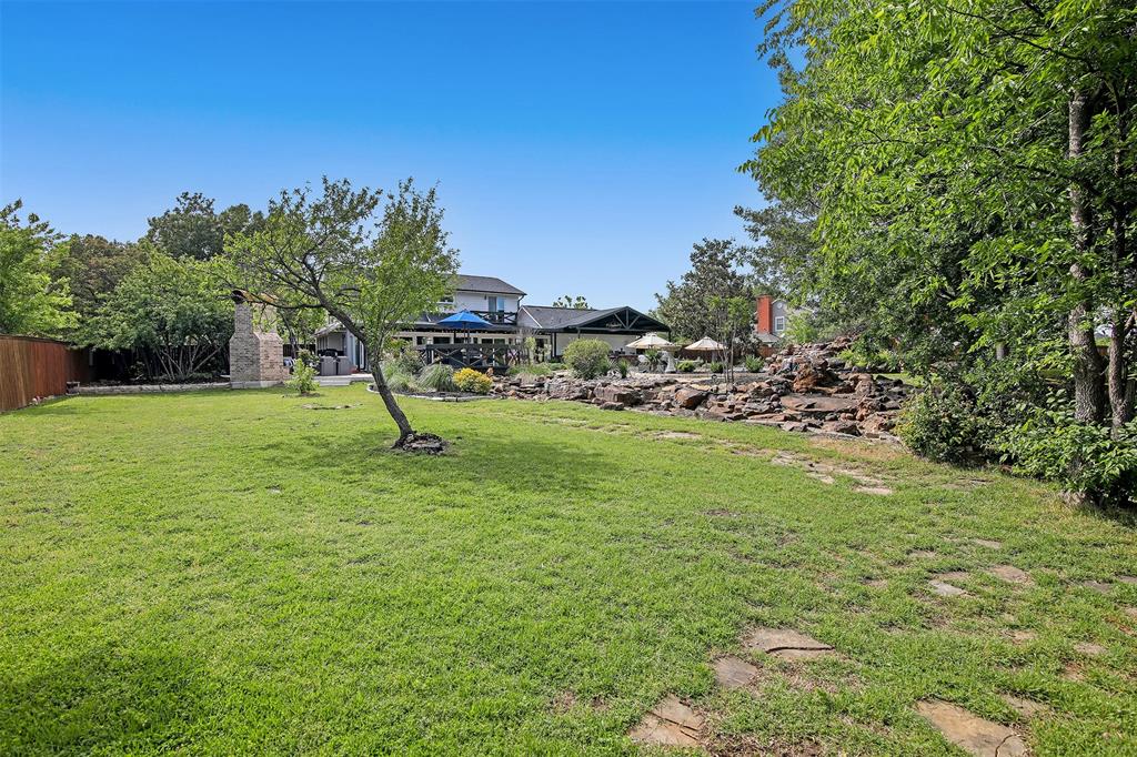 16340 Redbud