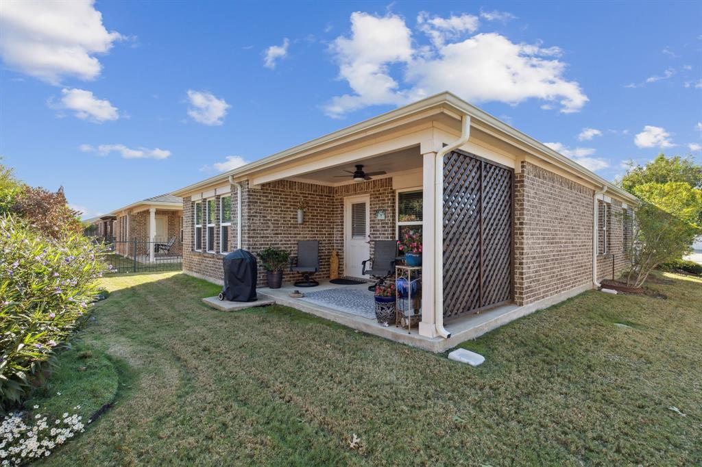 2638 Honeybee Lane