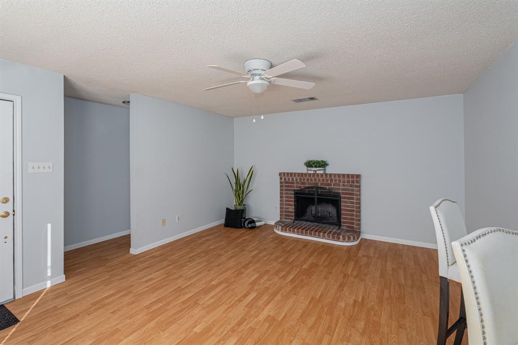611 Dogwood Trail