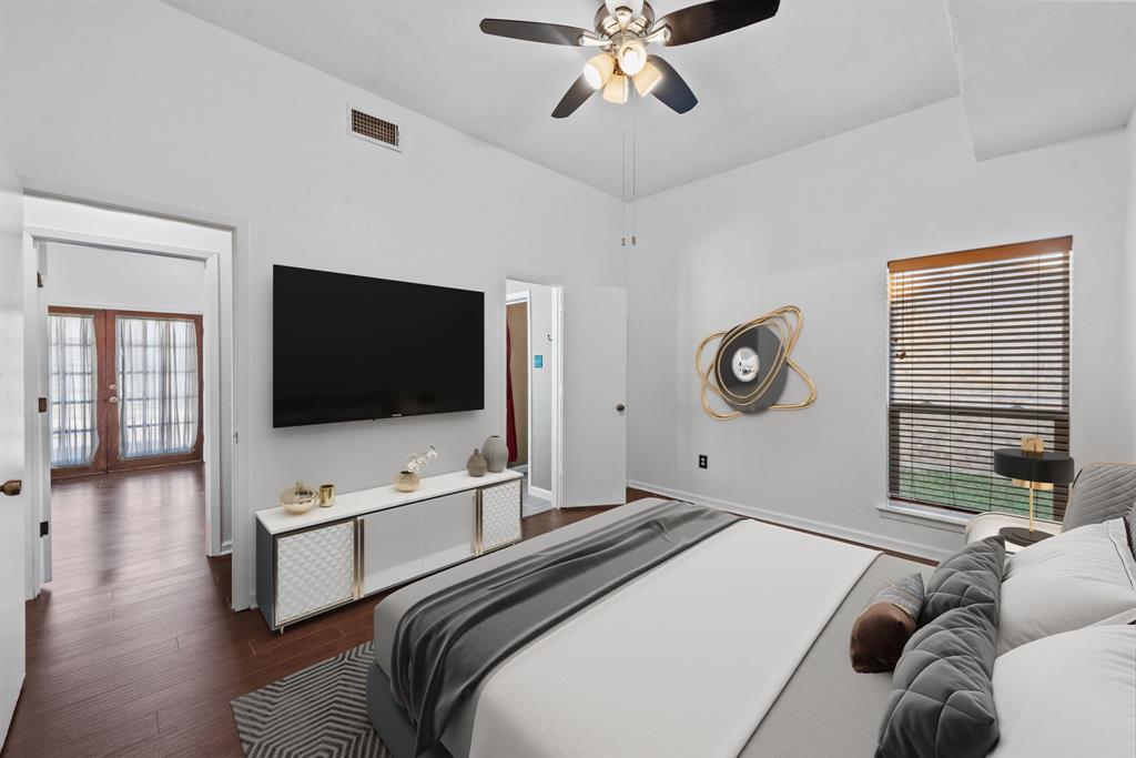 8782 Marilyn Drive