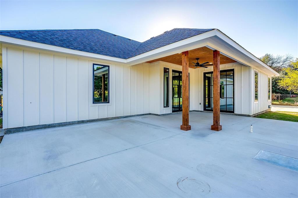 636 Donna Court