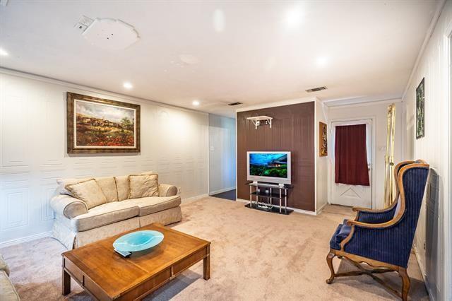 1916 Macao Place