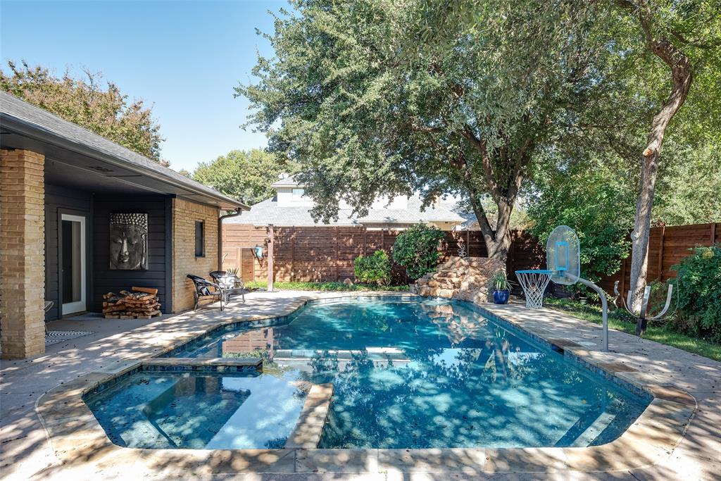 9227 Moss Haven Drive