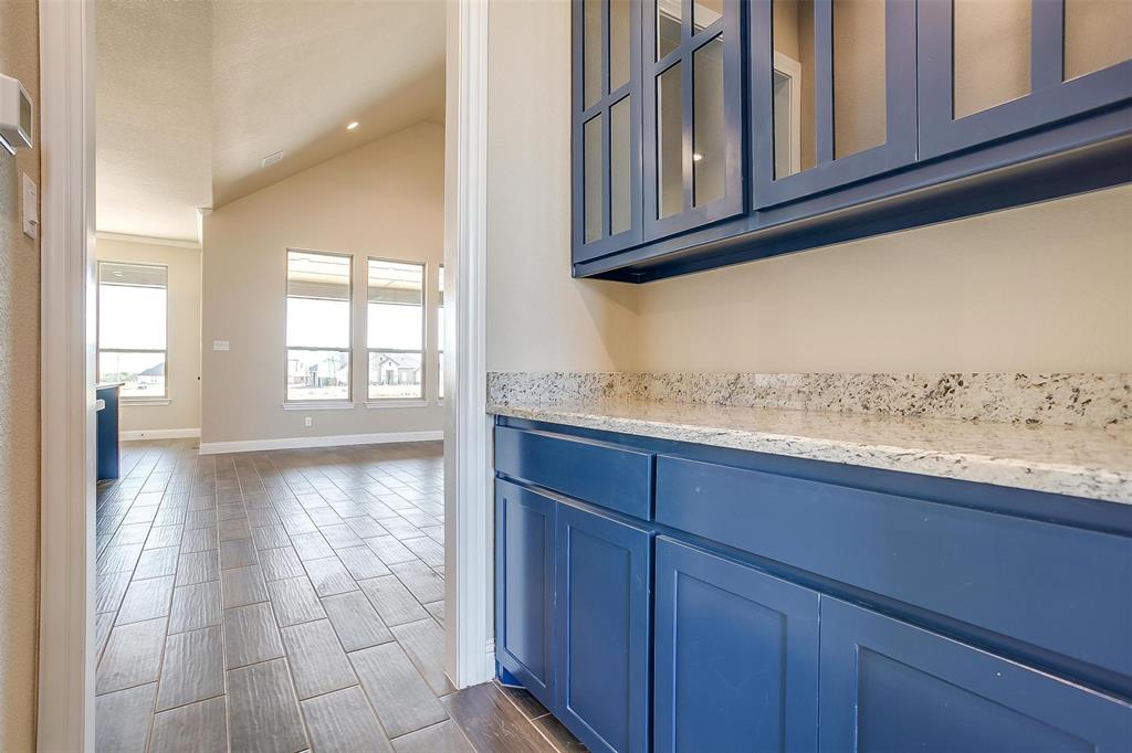 1000 Basket Oak Way