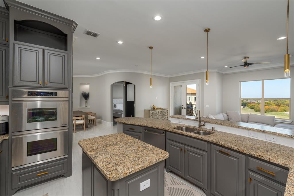 6675 Mediterranean Drive, #3404