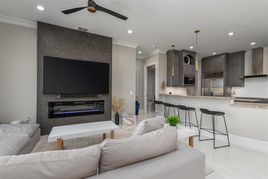 6675 Mediterranean Drive, #3404