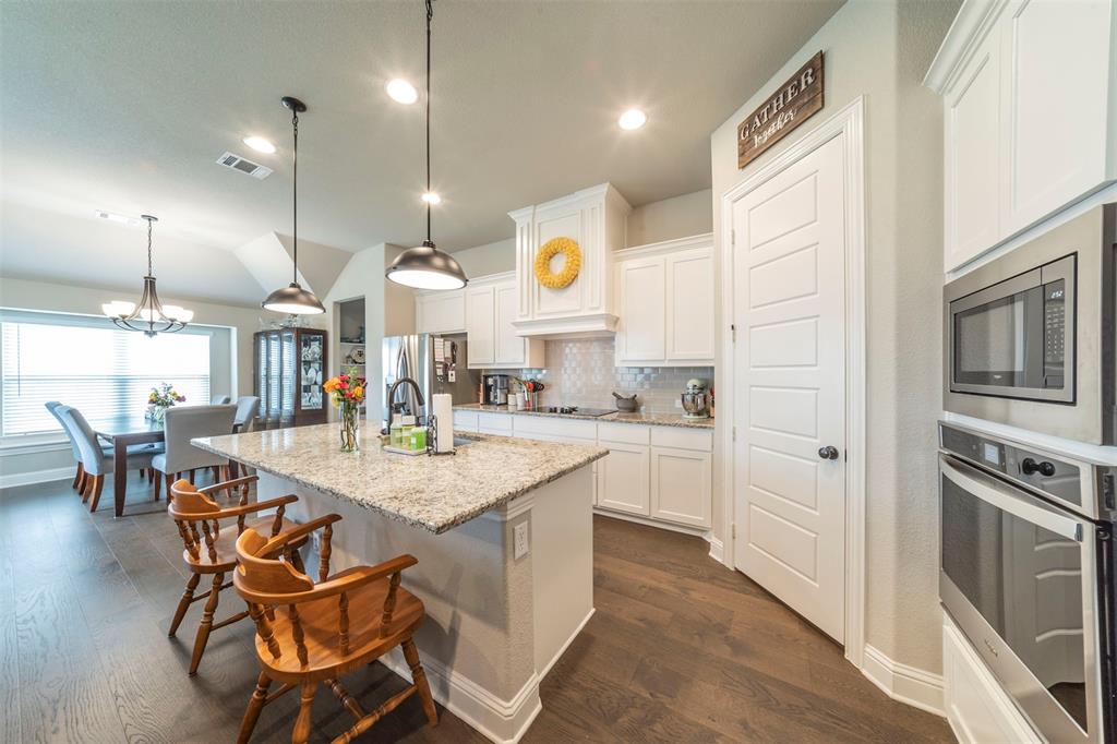 1925 Monteverde Court