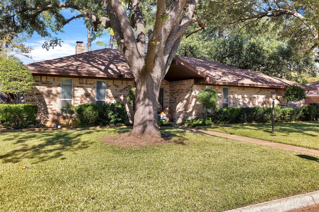1705 Carlton Drive