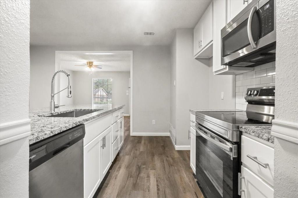 501 Barkridge Trail