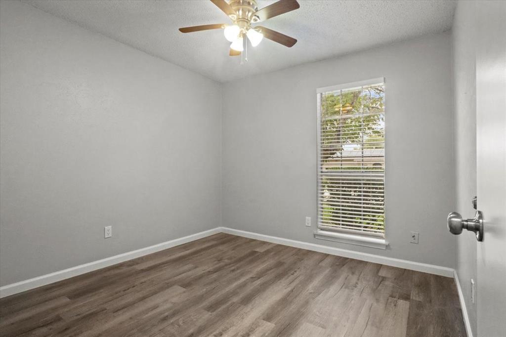 501 Barkridge Trail