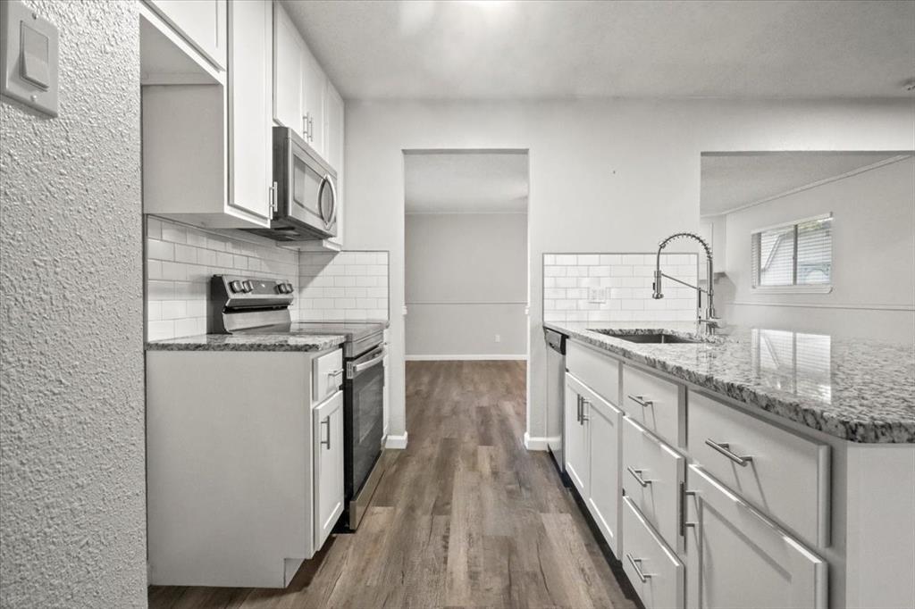 501 Barkridge Trail
