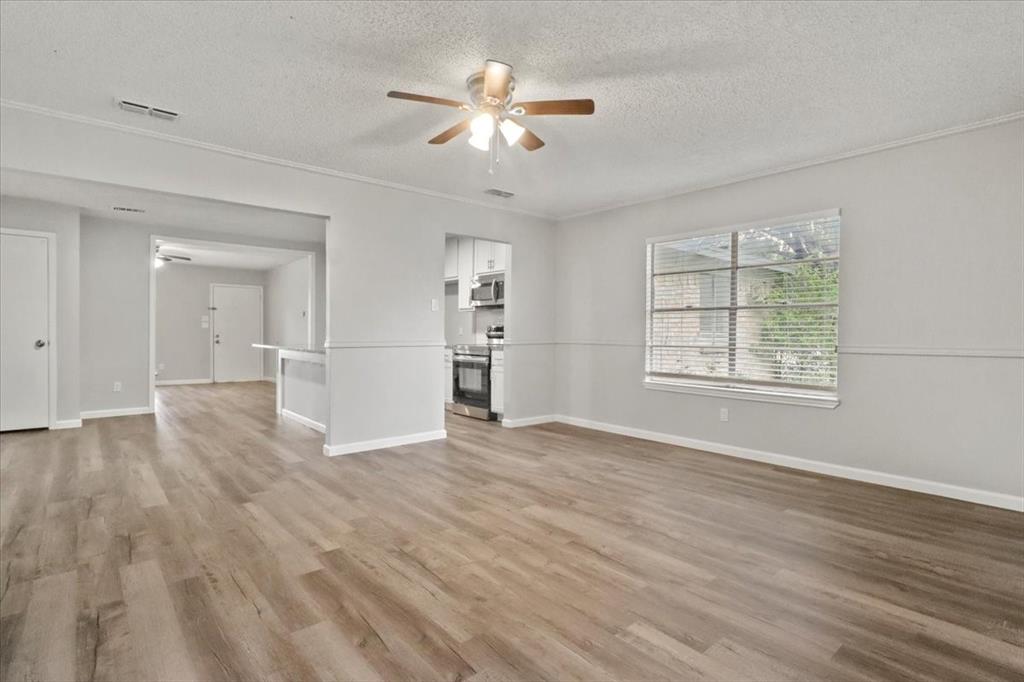 501 Barkridge Trail