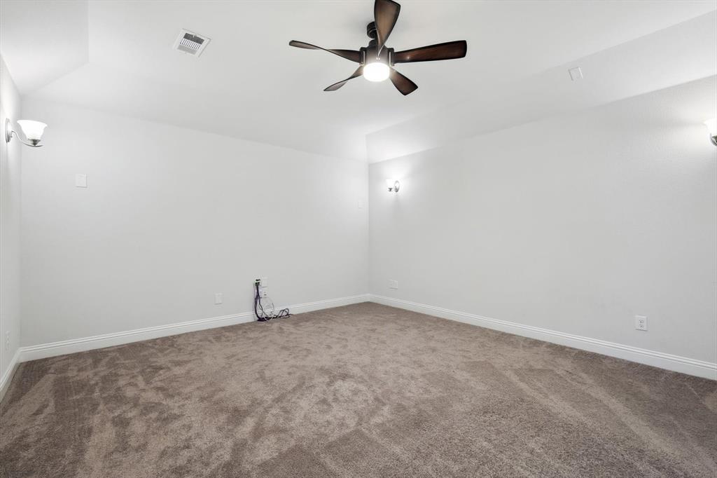 2180 English Ivy Road