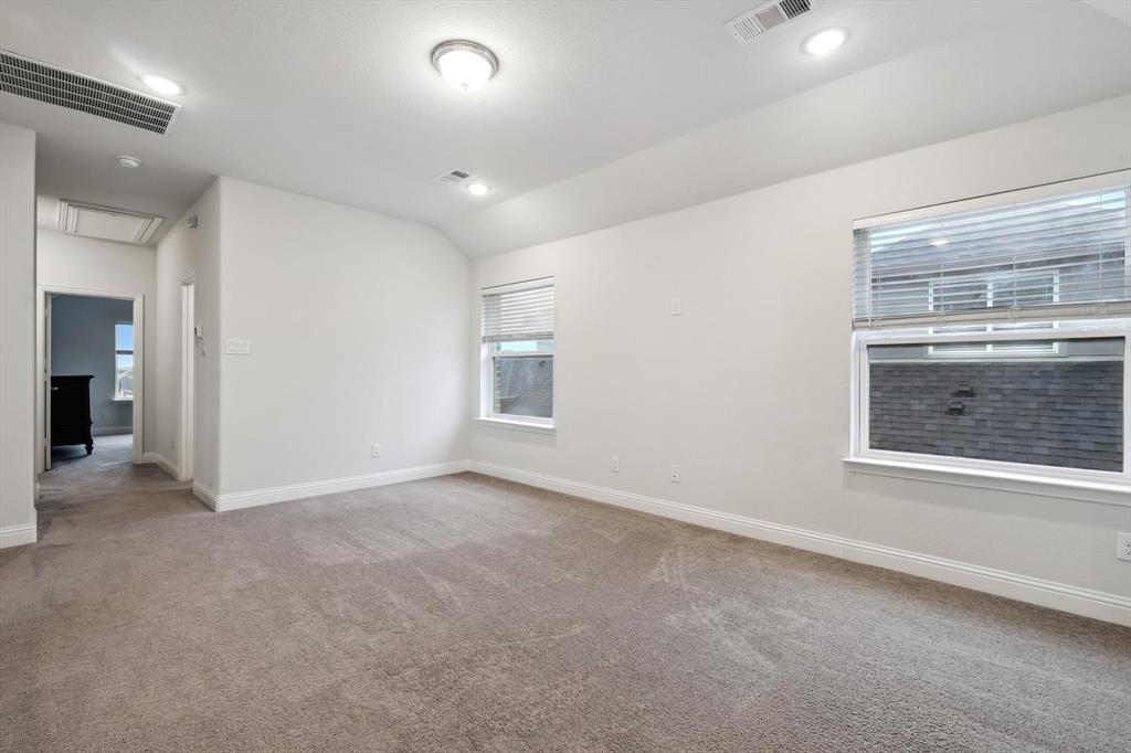 2180 English Ivy Road