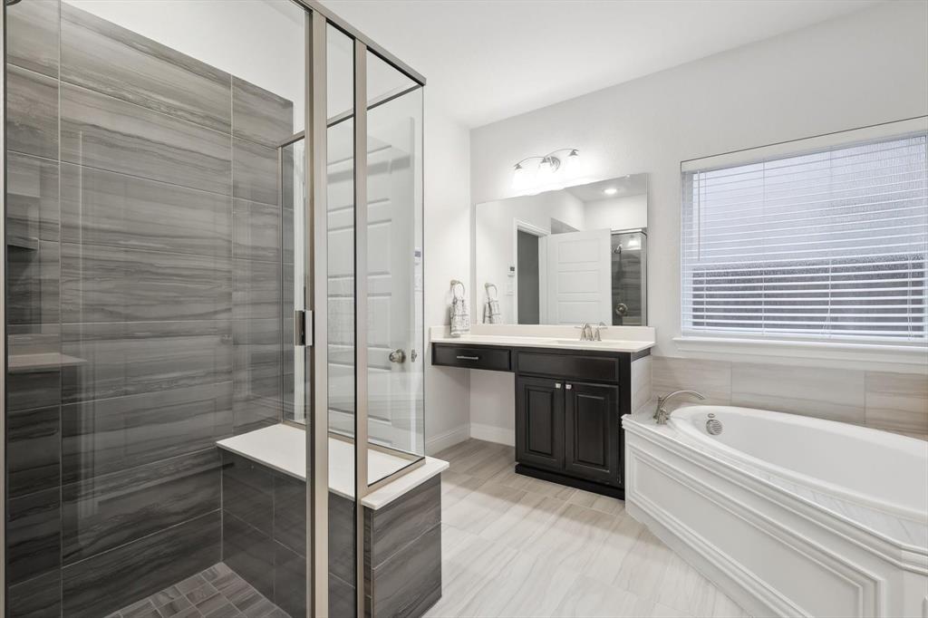 2180 English Ivy Road