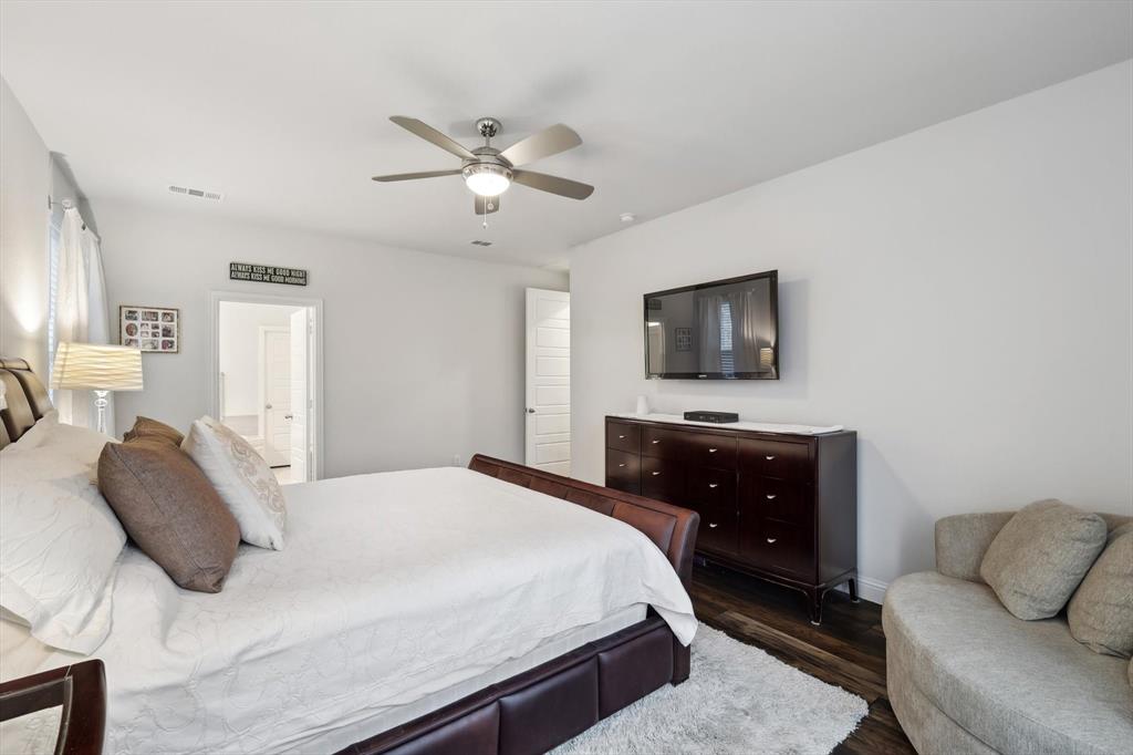 2180 English Ivy Road