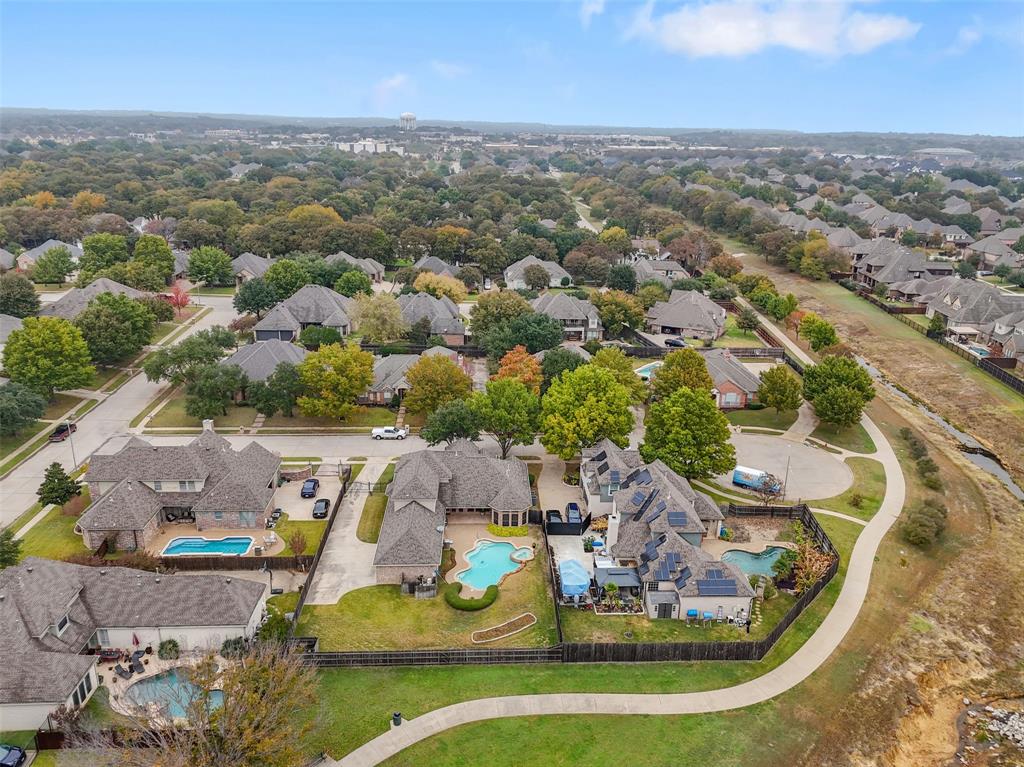 8942 Kingston Court