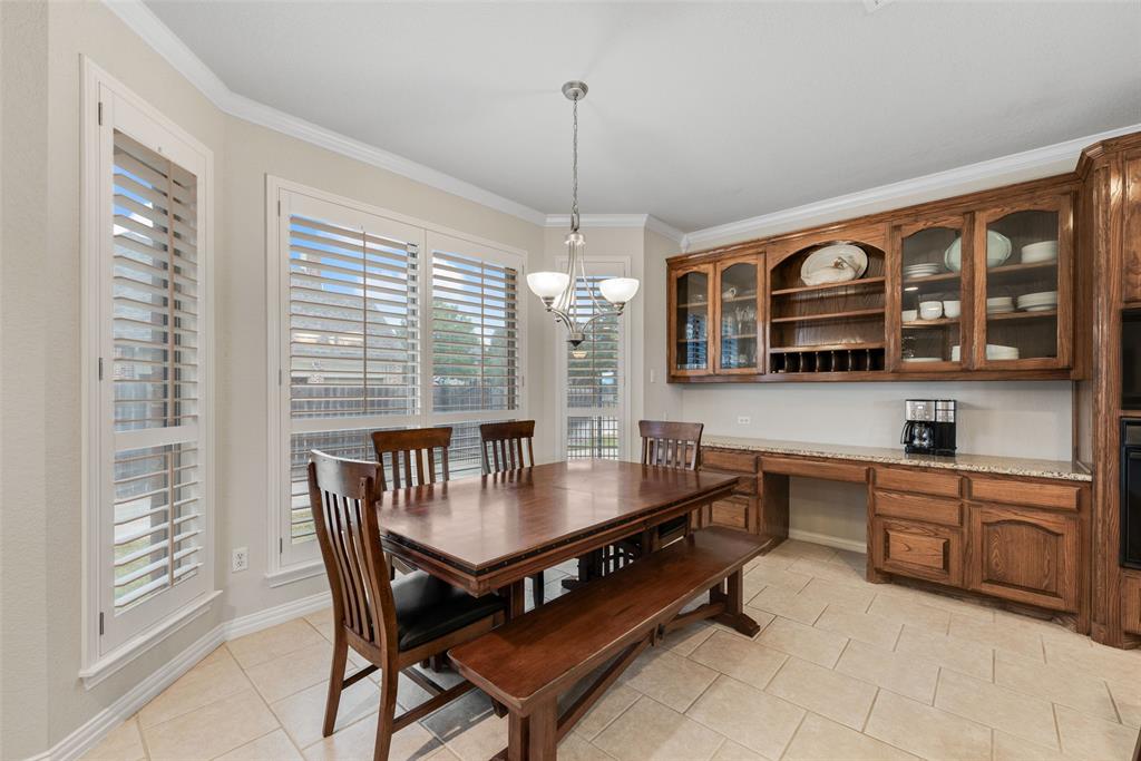 8942 Kingston Court