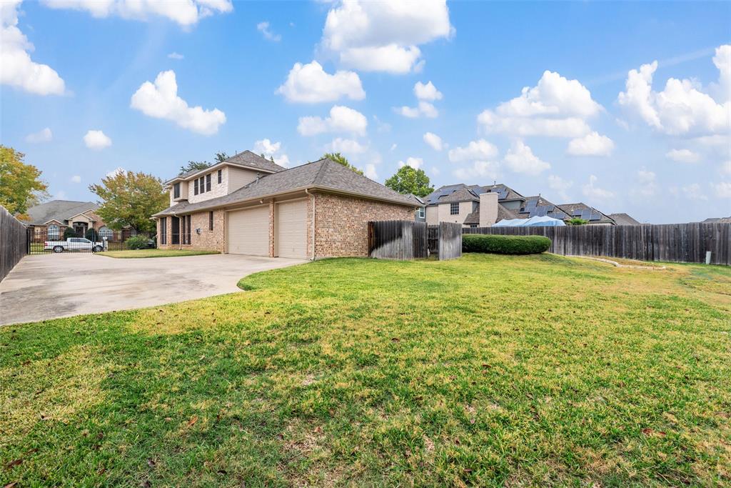 8942 Kingston Court