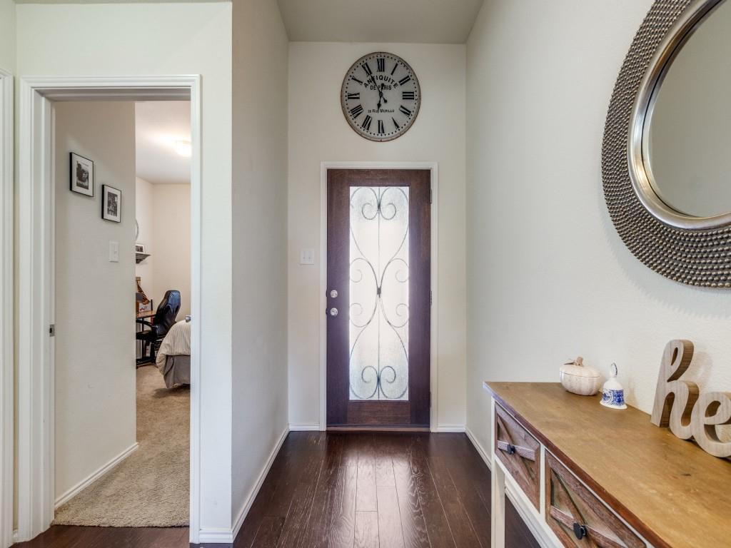 1512 Zebra Finch Drive