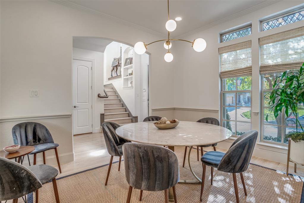 964 Shadyside Lane