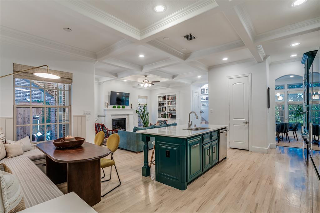 964 Shadyside Lane