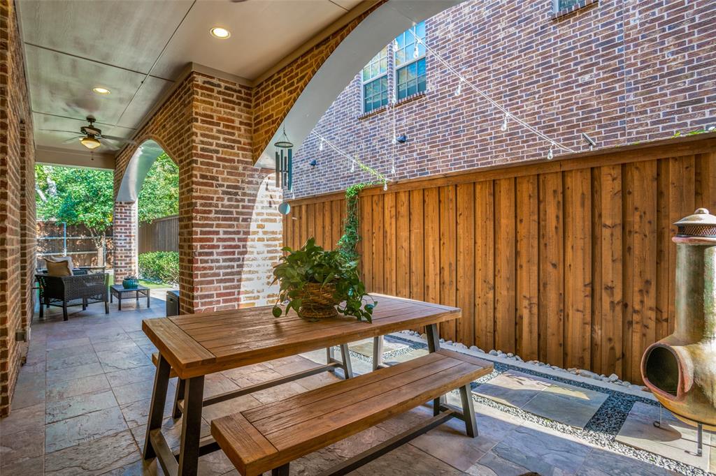 964 Shadyside Lane
