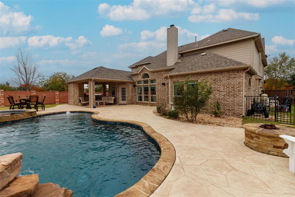 11800 Alexandria Drive