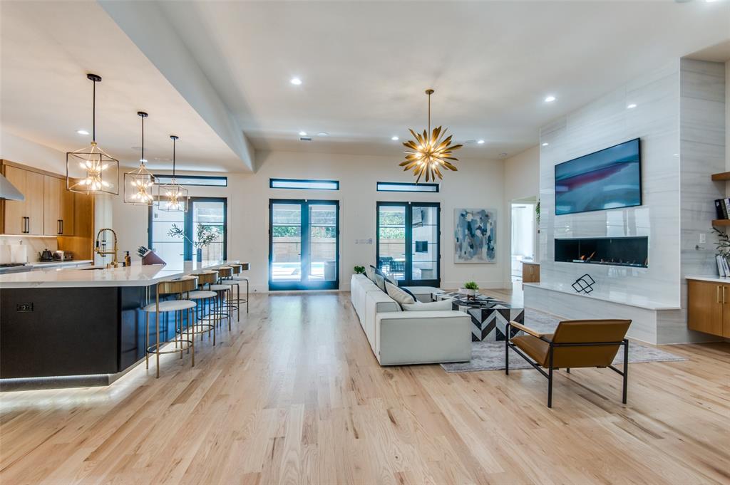 4012 Lively Lane