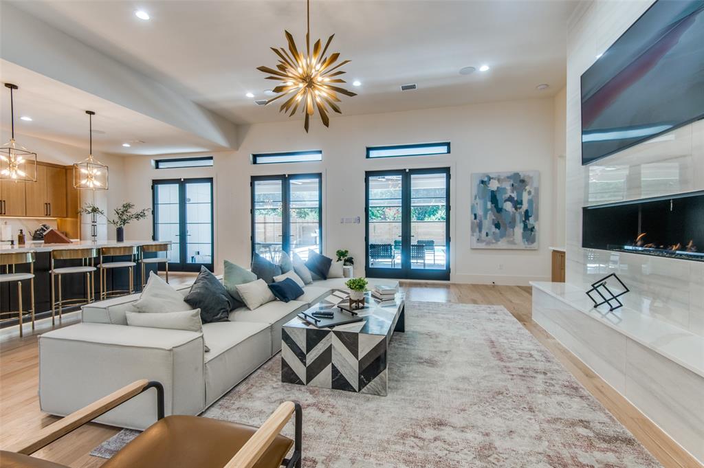 4012 Lively Lane