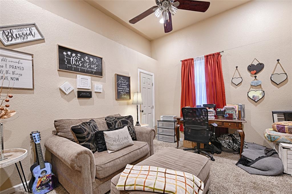 222 S Acres Drive